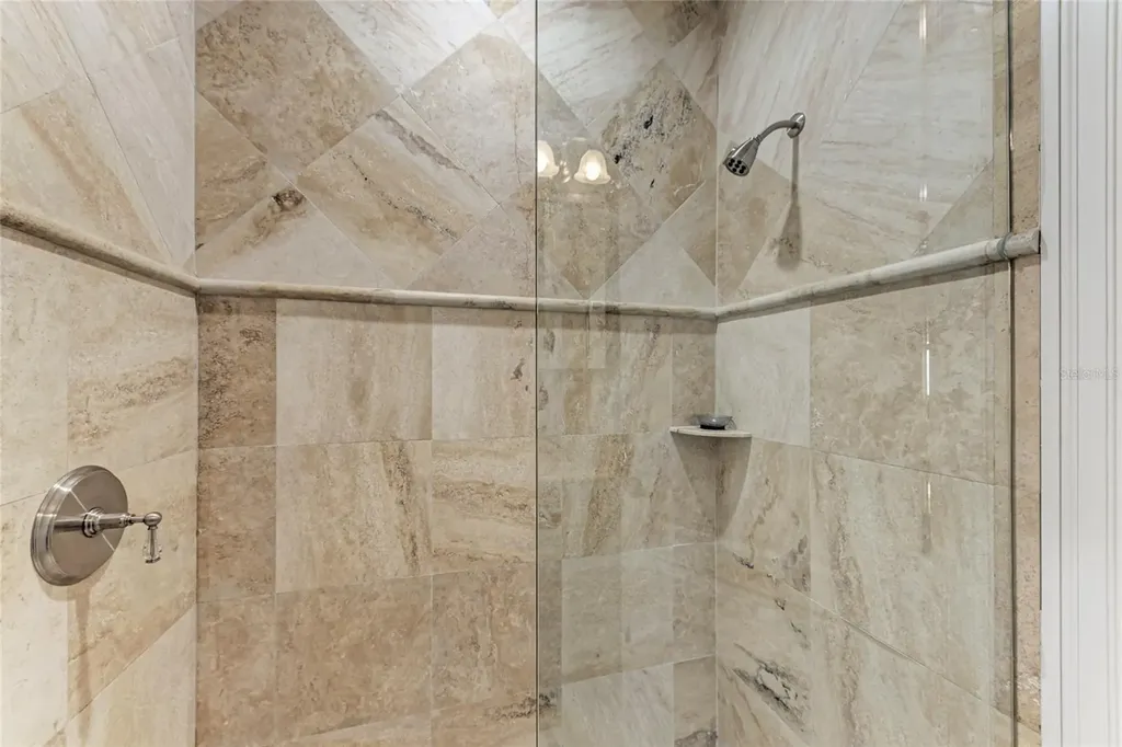14 N Washington Drive Sarasota FL 34236