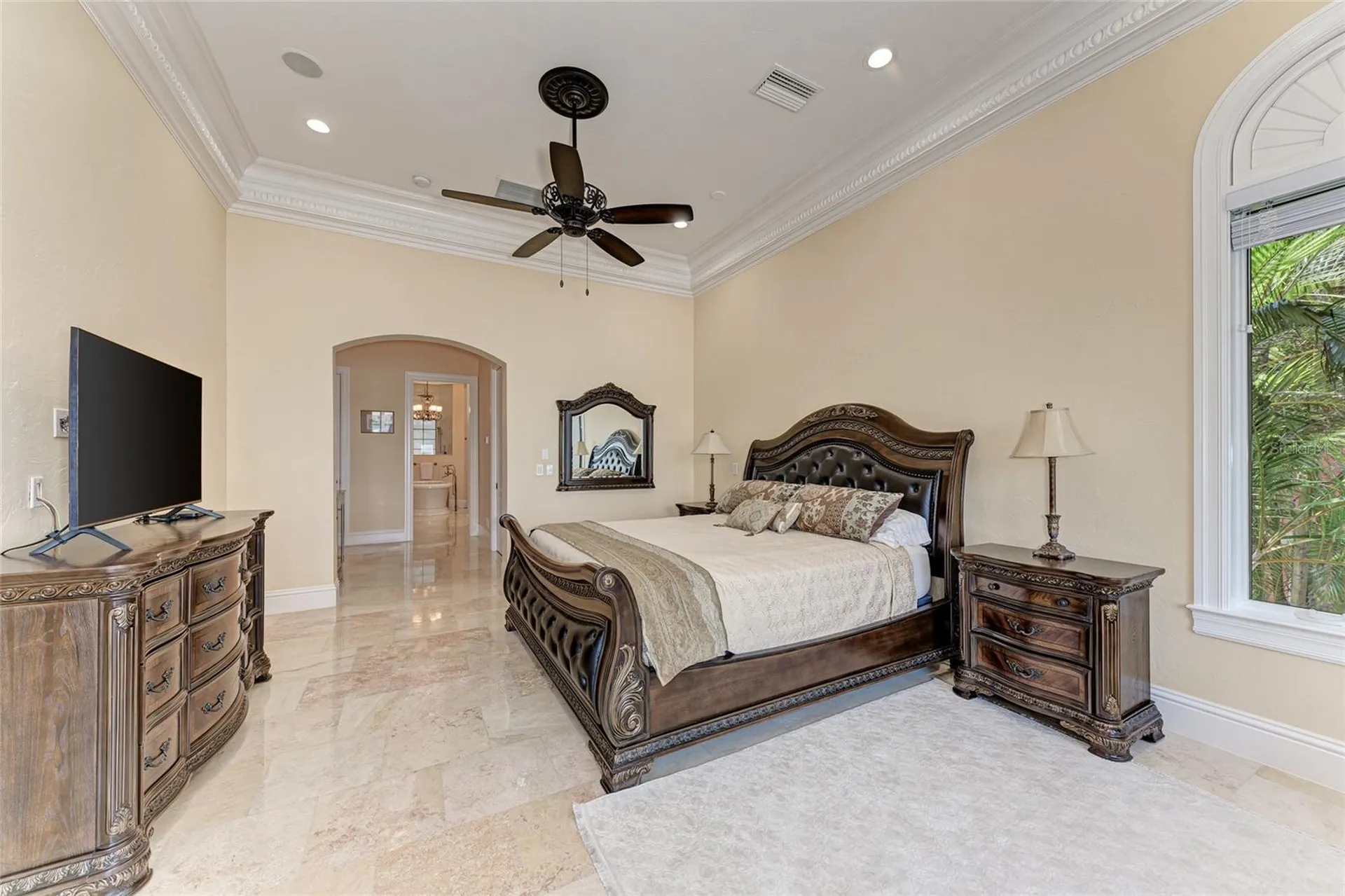14 N Washington Drive Sarasota FL 34236