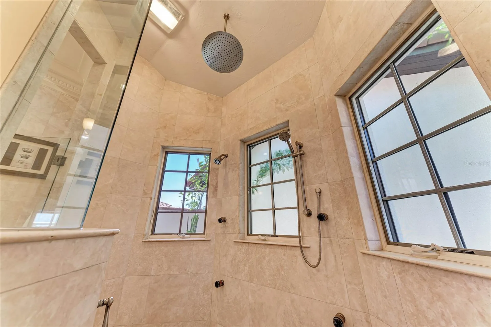 14 N Washington Drive Sarasota FL 34236