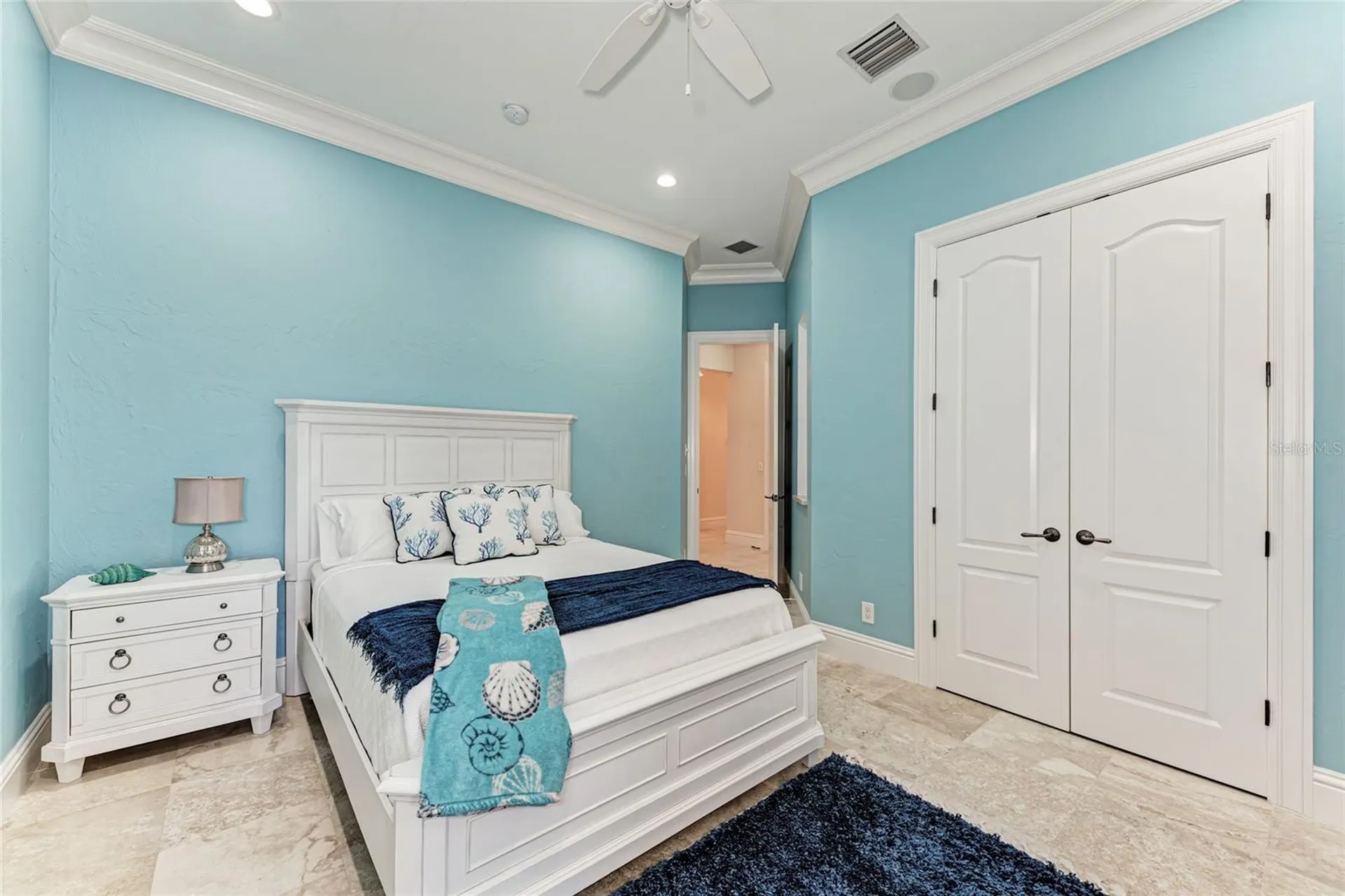 14 N Washington Drive Sarasota FL 34236