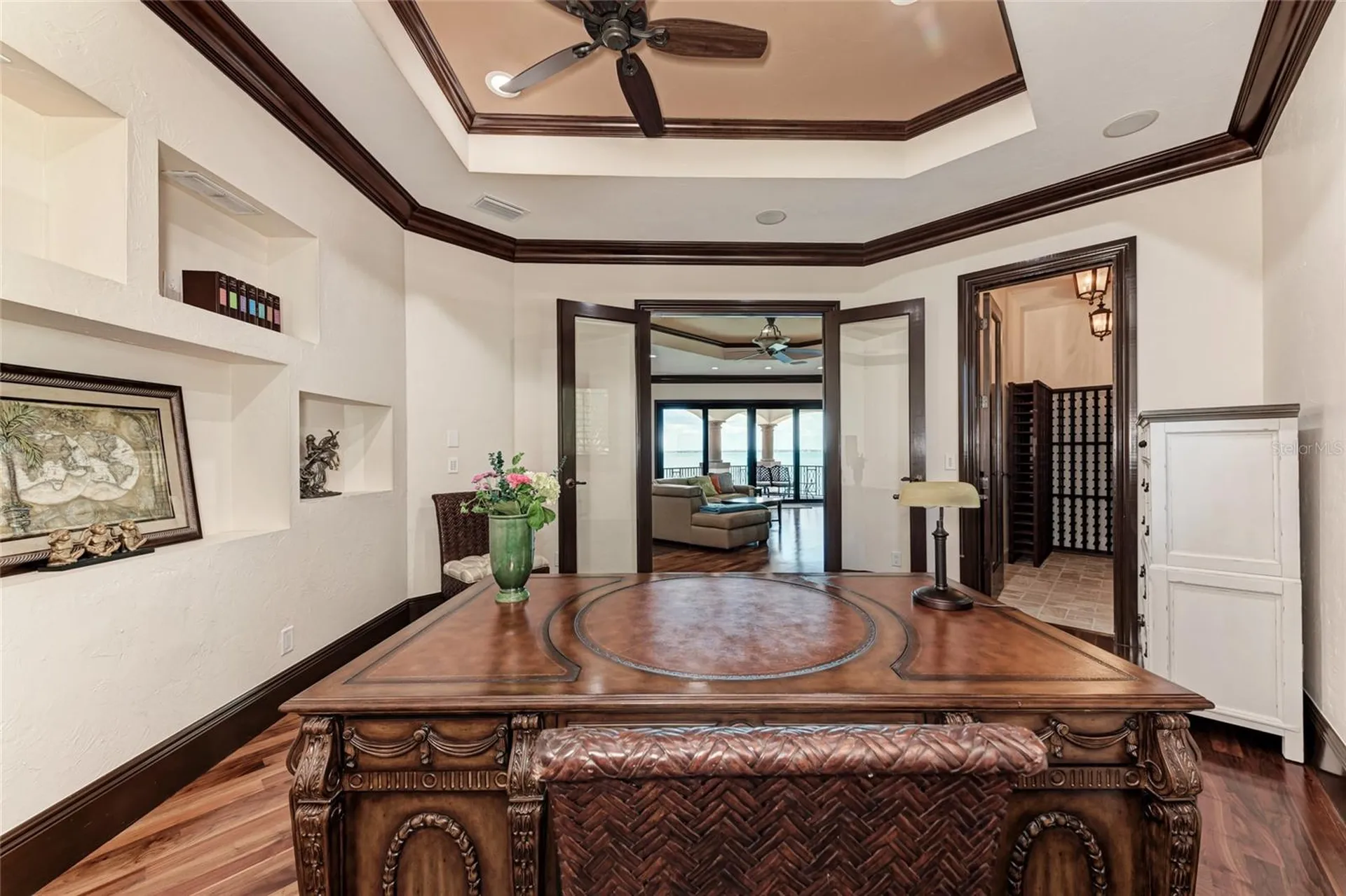 14 N Washington Drive Sarasota FL 34236