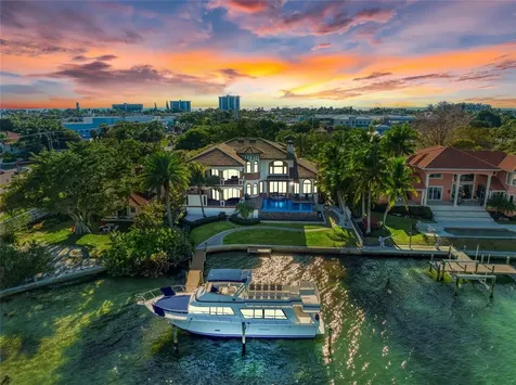 14 N Washington Drive Sarasota FL 34236