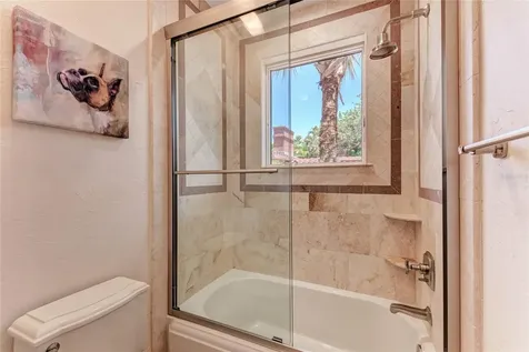 14 N Washington Drive Sarasota FL 34236