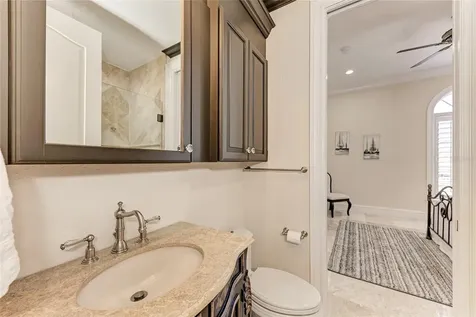 14 N Washington Drive Sarasota FL 34236