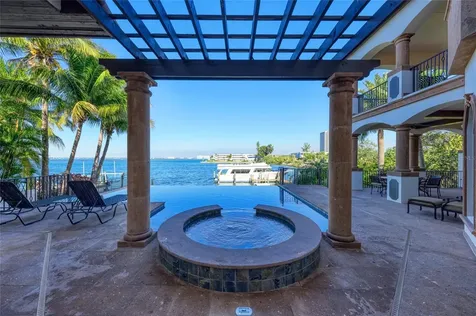 14 N Washington Drive Sarasota FL 34236