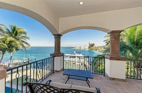 14 N Washington Drive Sarasota FL 34236