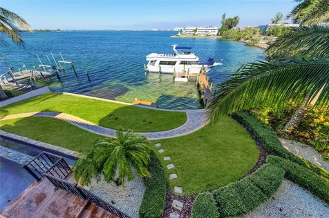 14 N Washington Drive Sarasota FL 34236