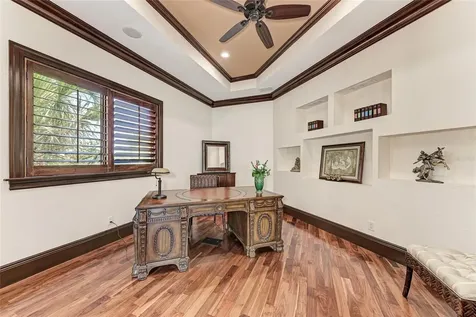 14 N Washington Drive Sarasota FL 34236