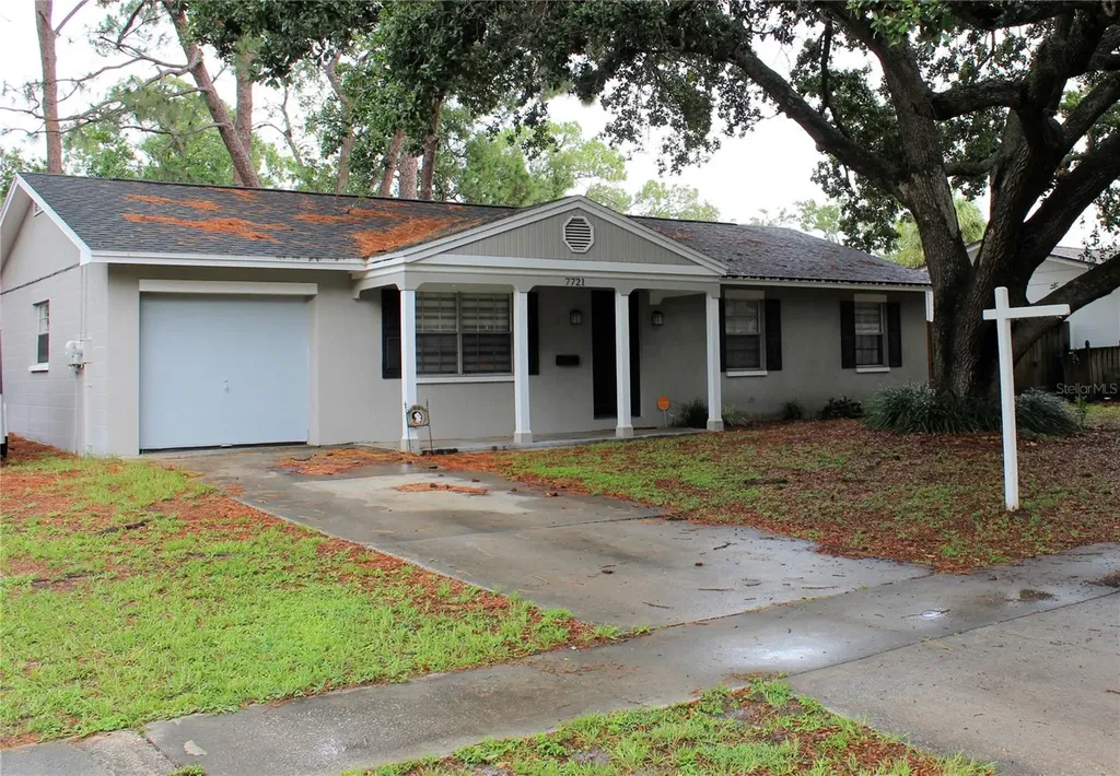 7721 W Pocahontas Avenue Tampa FL 33615