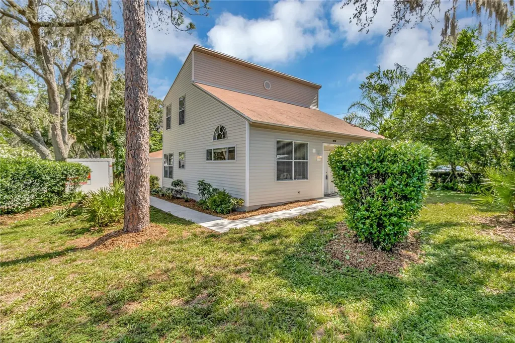 18700 Yocam Avenue Lutz FL 33549