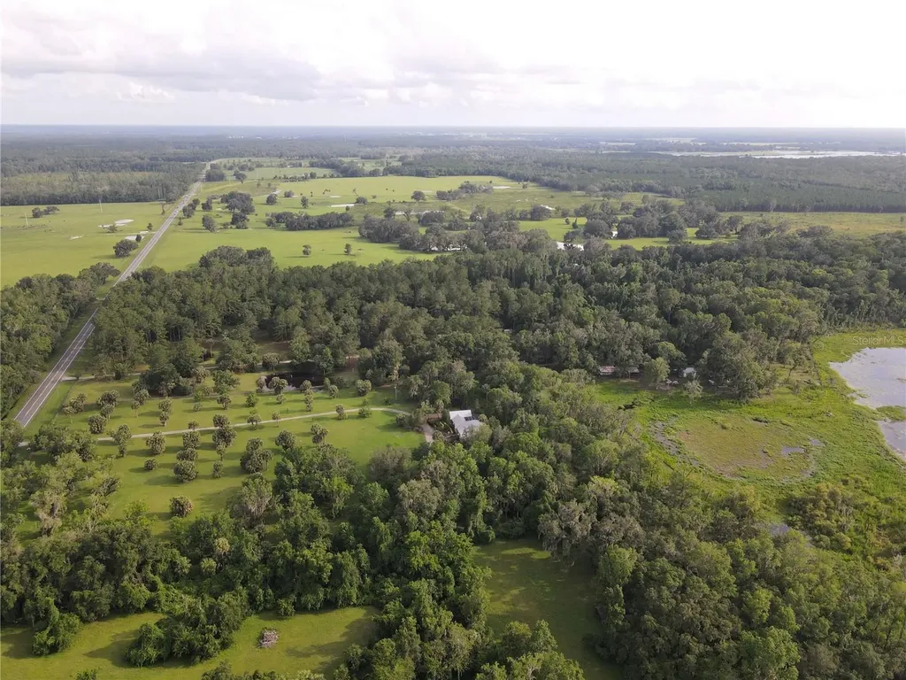 15208 SW Williston Road Micanopy FL 32667
