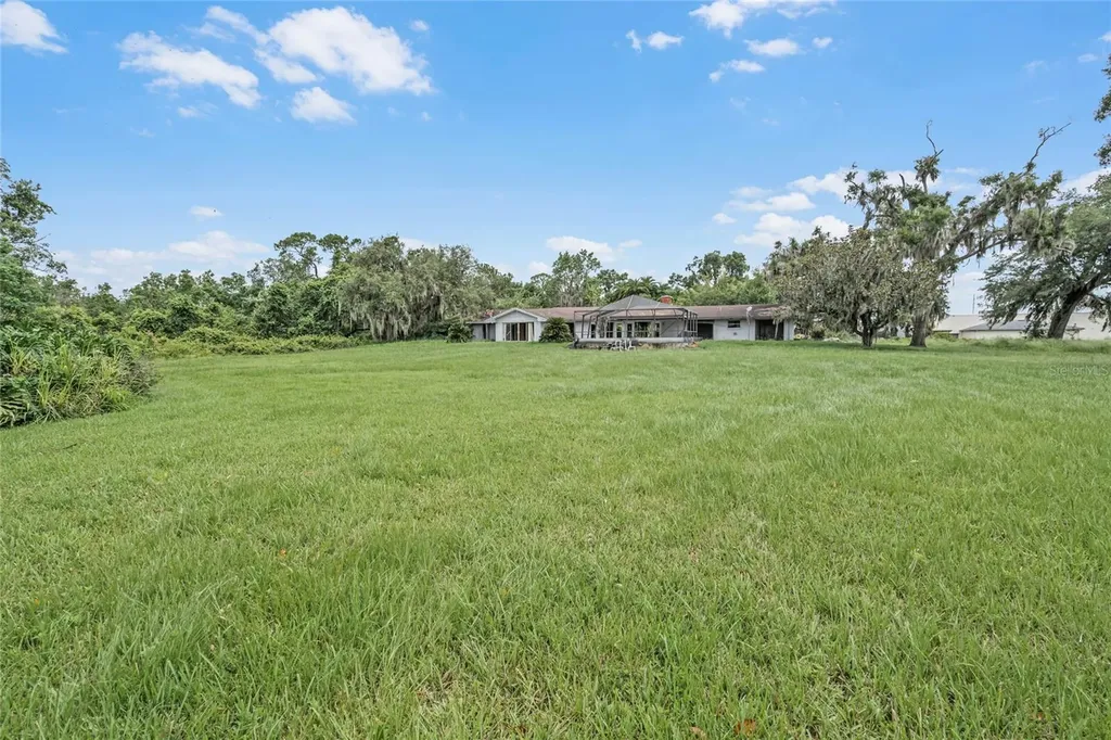 2000 Dundee Road Winter Haven FL 33884