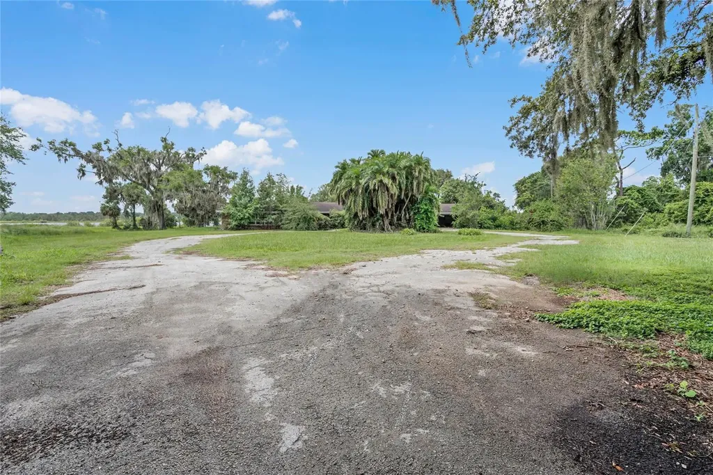 2000 Dundee Road Winter Haven FL 33884