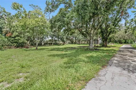 2000 Dundee Road Winter Haven FL 33884