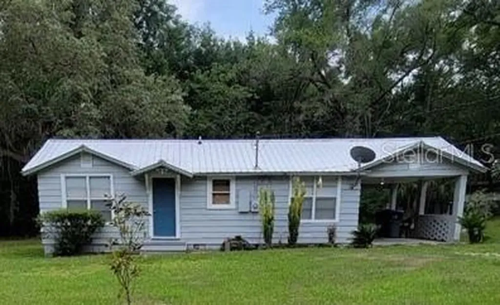 212 W Simon Avenue Apopka FL 32712