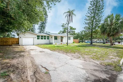 5901 3rd Avenue N St Petersburg FL 33710