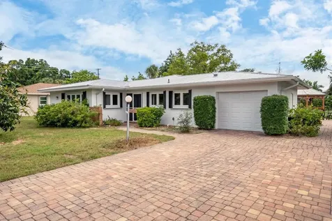 5942 Larchwood Avenue Sarasota FL 34231