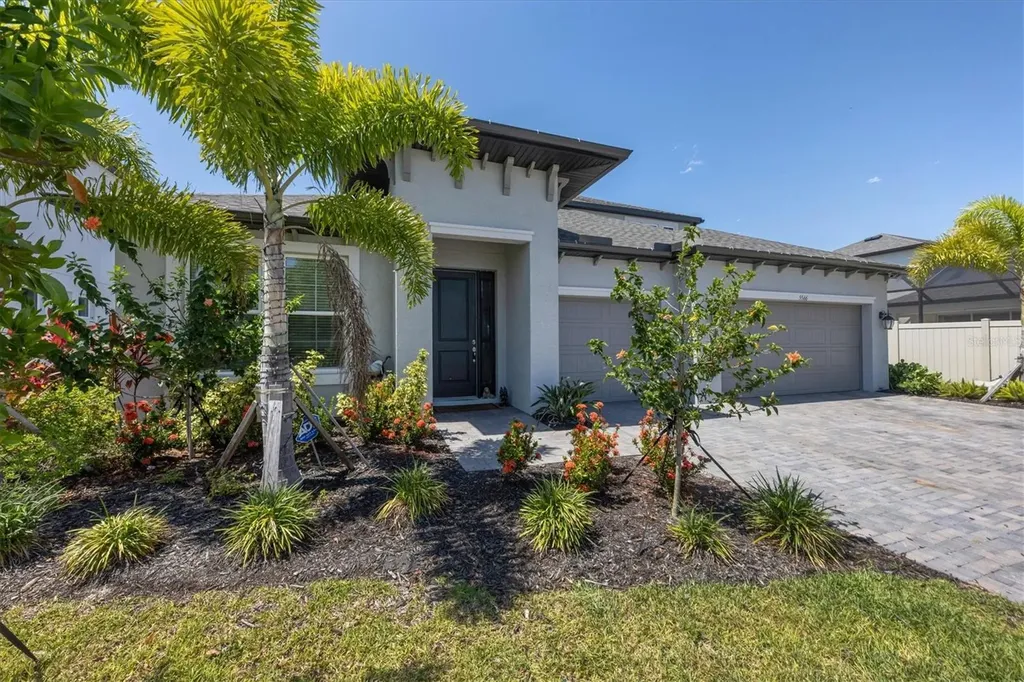 5566 Sand Fossil Court Sarasota FL 34238