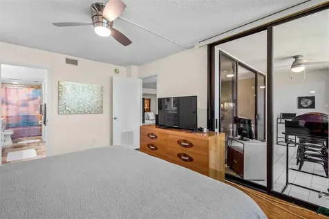 8770 Midnight Pass Road Sarasota FL 34242