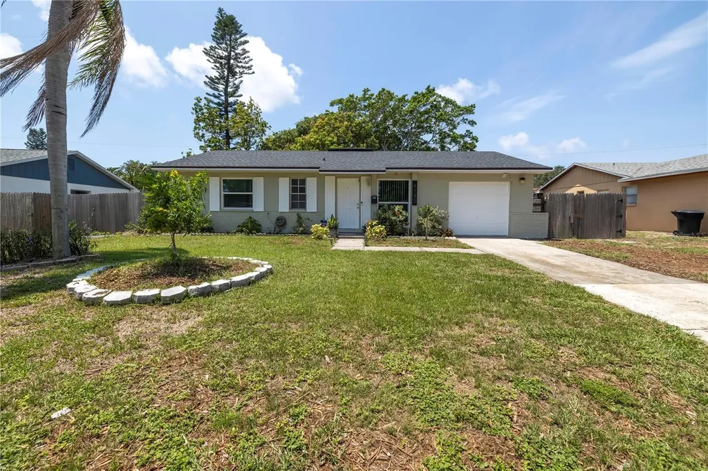 4185 Whiting Drive SE St Petersburg FL 33705