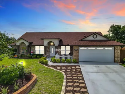 2010 S Old Mill Drive Deltona FL 32725