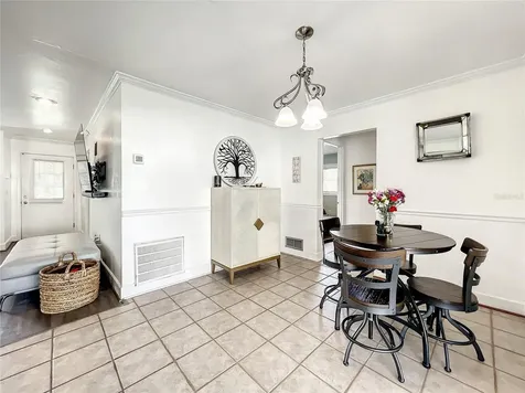 1211 Angela Maria Road Sarasota FL 34243