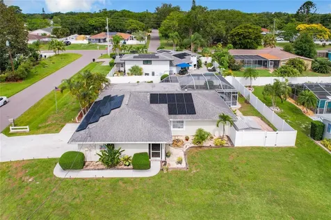 1211 Angela Maria Road Sarasota FL 34243