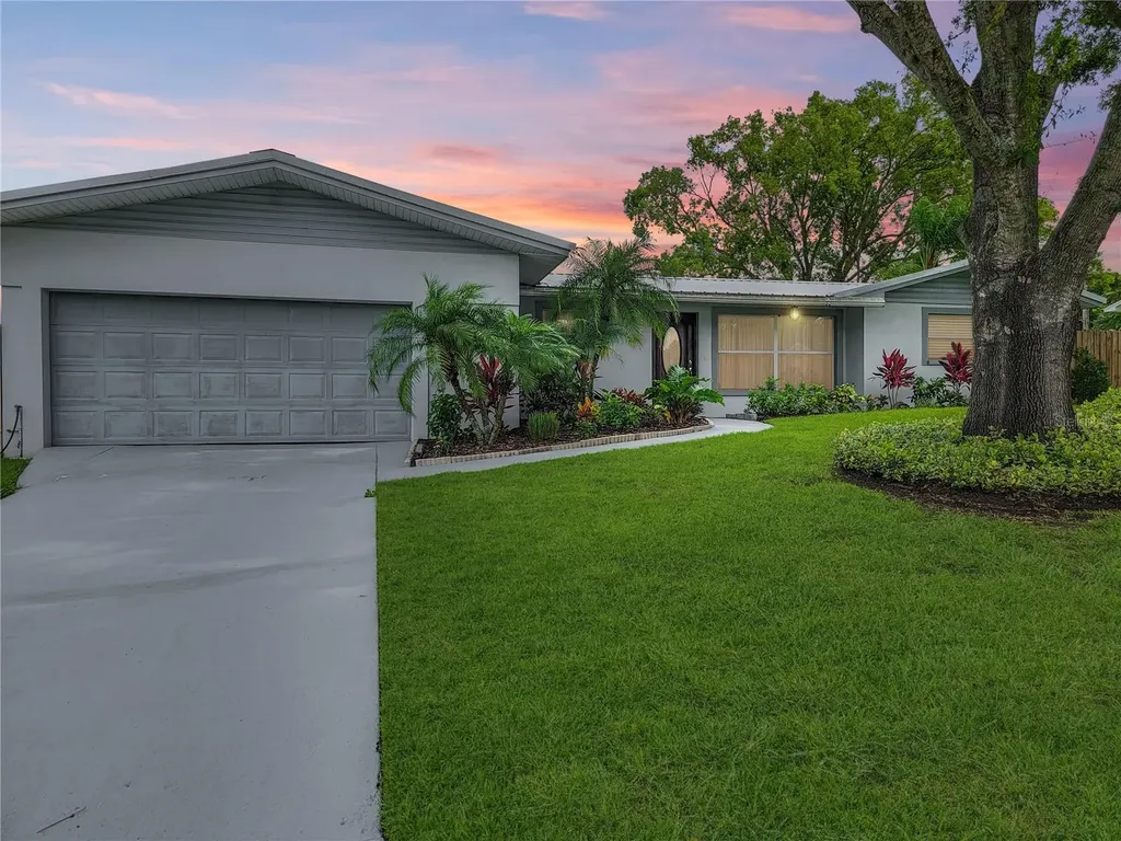 1616 Lakewood Drive S Lakeland FL 33813