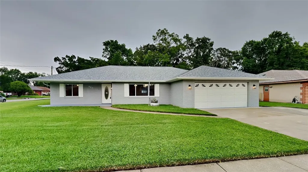 807 Scrub Oak Street South Daytona FL 32119
