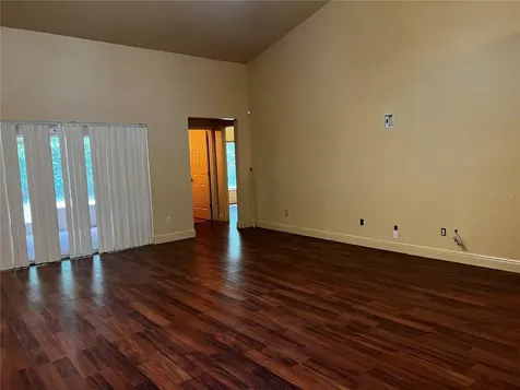 386 Sequoia Drive Ocklawaha FL 32179