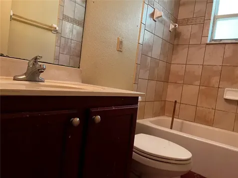 386 Sequoia Drive Ocklawaha FL 32179