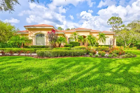 8909 Magnolia Chase Circle Tampa FL 33647