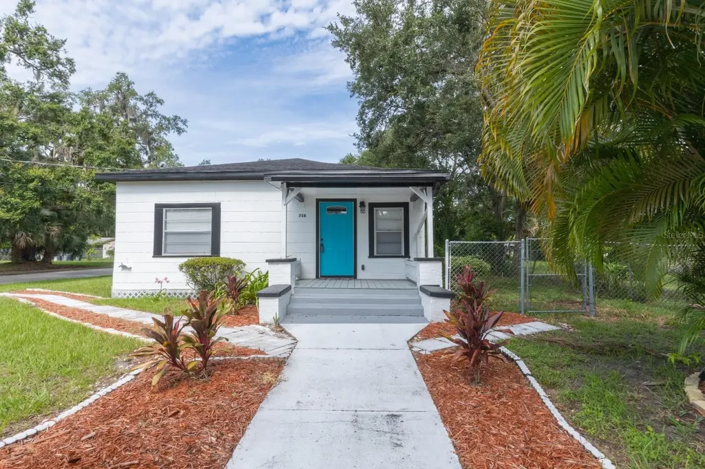 718 S Locust Avenue Sanford FL 32771