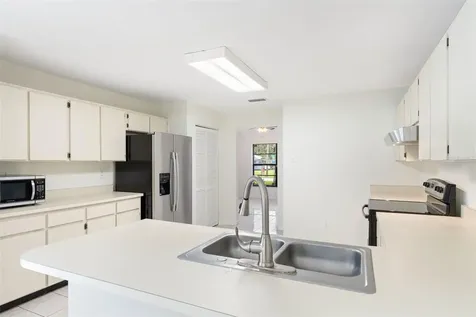 805 W 109th Avenue Tampa FL 33612