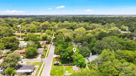 805 W 109th Avenue Tampa FL 33612