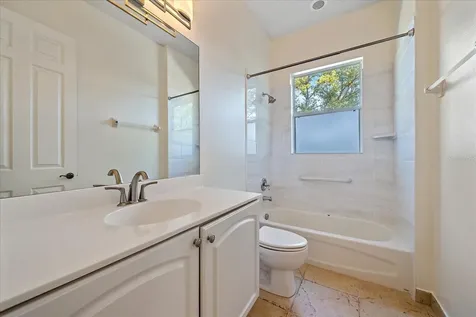 6305 41st Court E Sarasota FL 34243