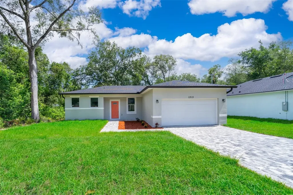 1313 5th Street Orange City FL 32763