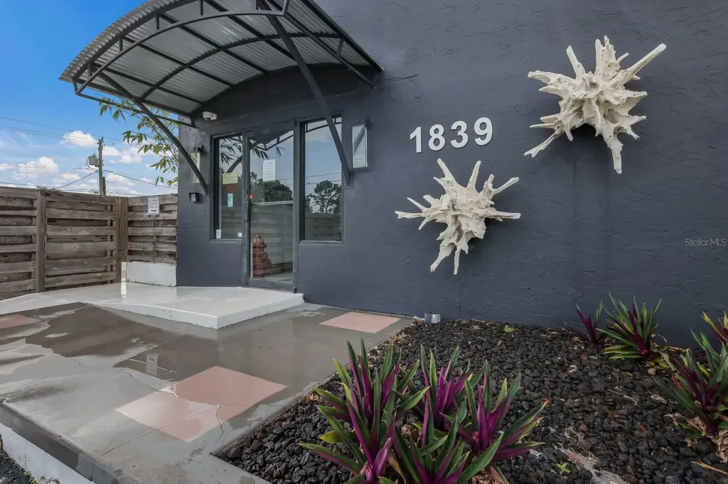 1839 61st Street Sarasota FL 34243