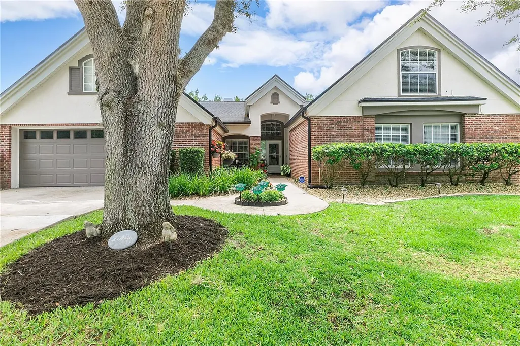 709 Swaying Pine Way Deland FL 32724