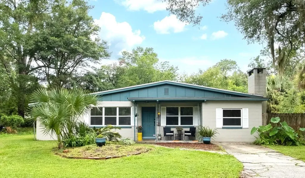 1222 NE 14th Street Gainesville FL 32601