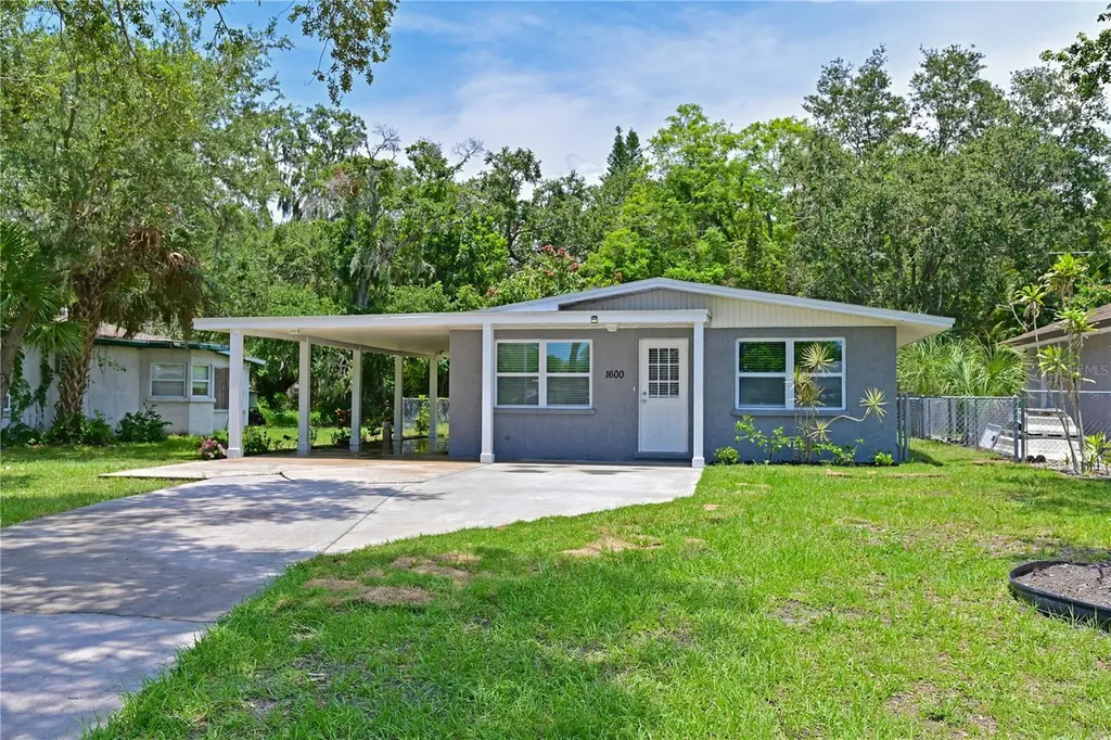 1600 12th Avenue W Palmetto FL 34221
