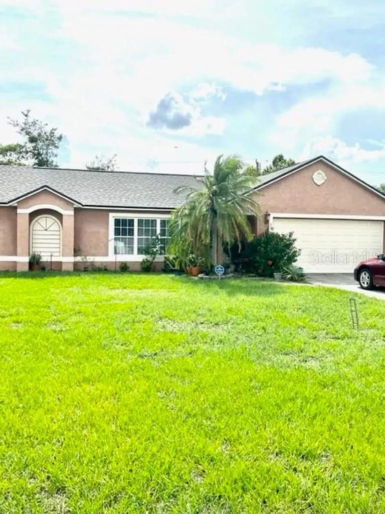 1740 Laredo Drive Deltona FL 32738
