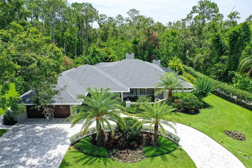 5121 Willow Leaf Drive Sarasota FL 34241