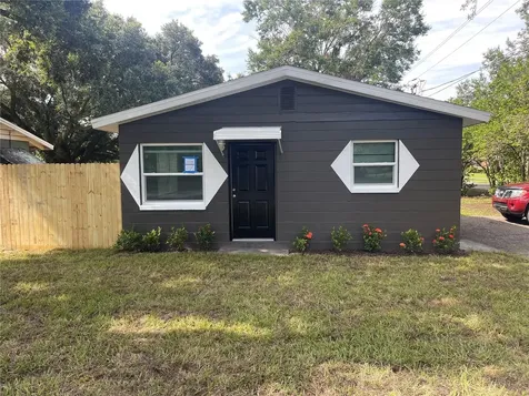 1009 W Washington Street Plant City FL 33563