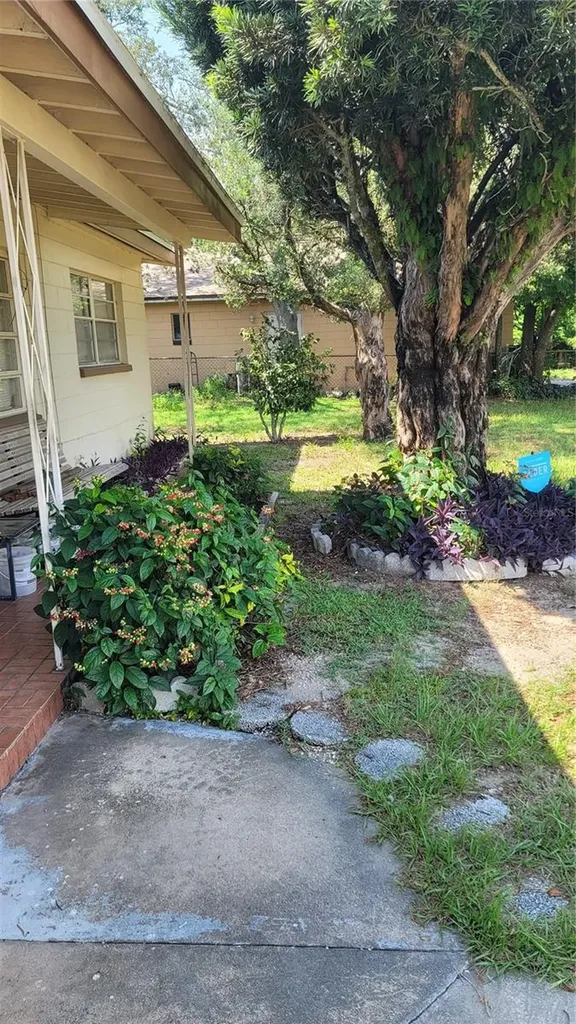 30 N Lancelot Avenue Orlando FL 32835