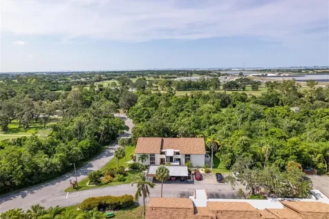 6066 Fairway Lane Bradenton FL 34210
