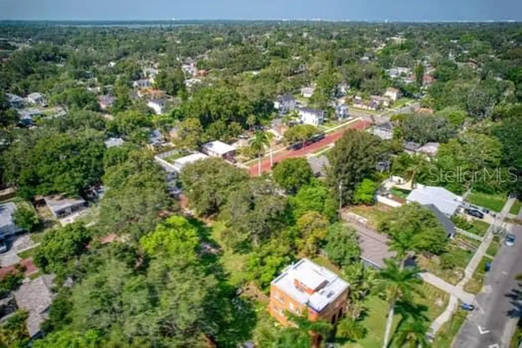 000 Newton Avenue S St Petersburg FL 33701