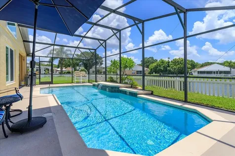 2718 Herons Landing Drive Kissimmee FL 34741