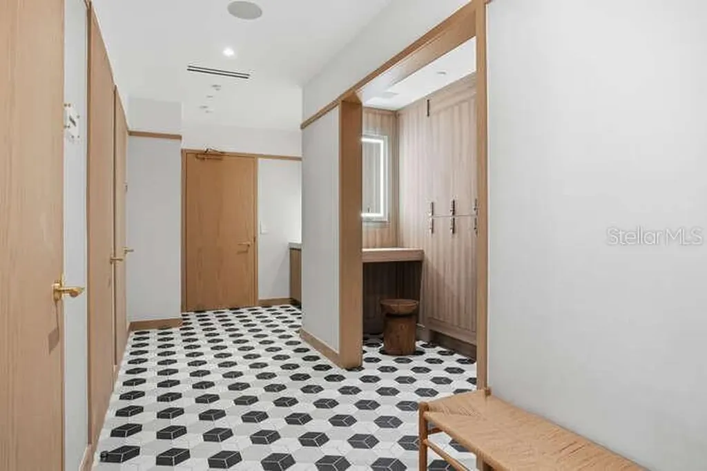 3015 S Ysabella Avenue Tampa FL 33629