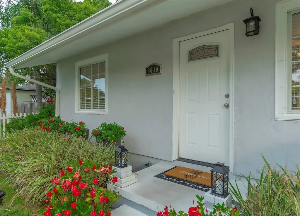 5619 18th Avenue S Gulfport FL 33707